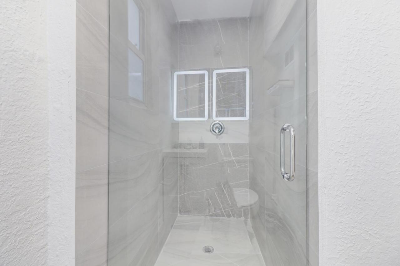 Spacious And Luxurious Home Centrally Located Between Miami And Ft. Lauderdale Miramar Zewnętrze zdjęcie