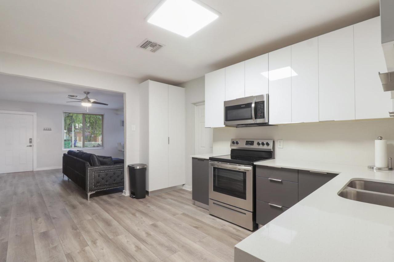 Spacious And Luxurious Home Centrally Located Between Miami And Ft. Lauderdale Miramar Zewnętrze zdjęcie