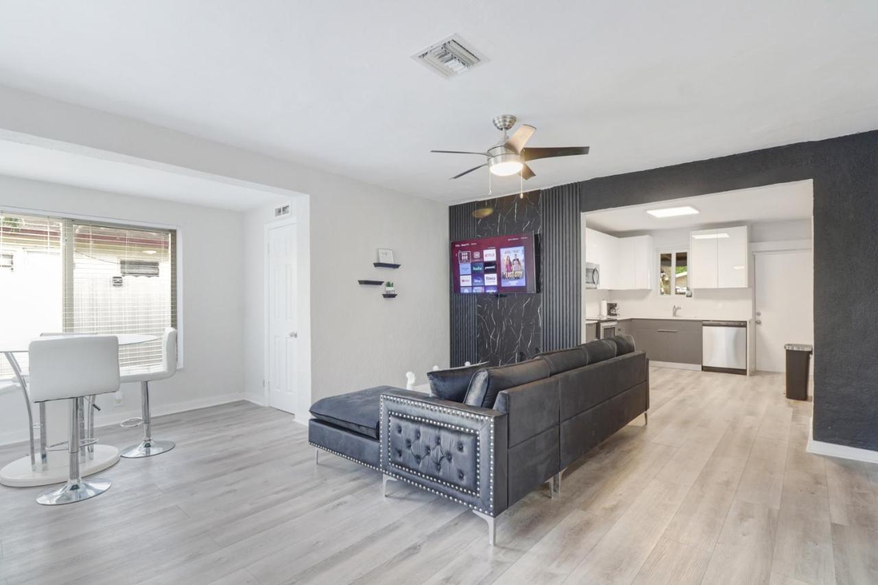 Spacious And Luxurious Home Centrally Located Between Miami And Ft. Lauderdale Miramar Zewnętrze zdjęcie
