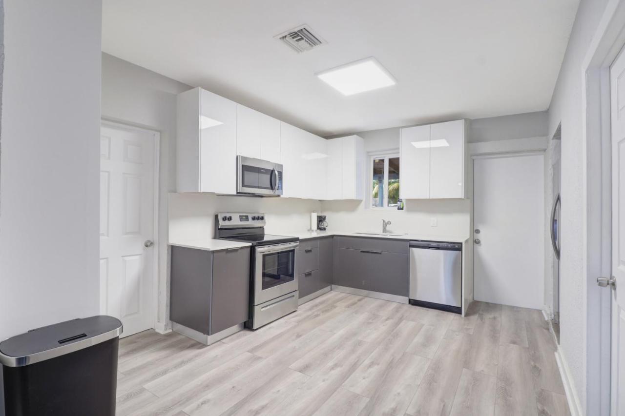 Spacious And Luxurious Home Centrally Located Between Miami And Ft. Lauderdale Miramar Zewnętrze zdjęcie