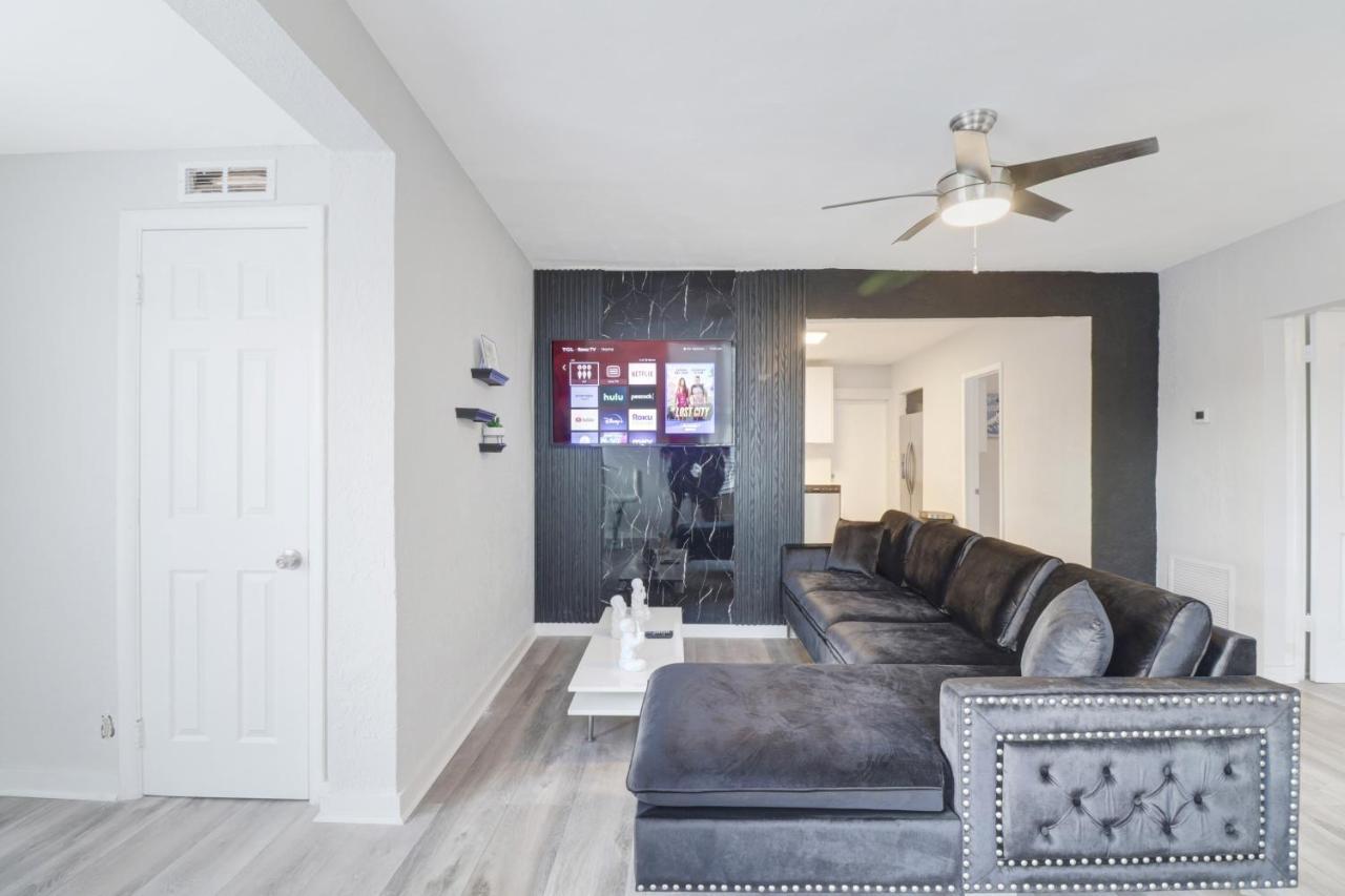 Spacious And Luxurious Home Centrally Located Between Miami And Ft. Lauderdale Miramar Zewnętrze zdjęcie